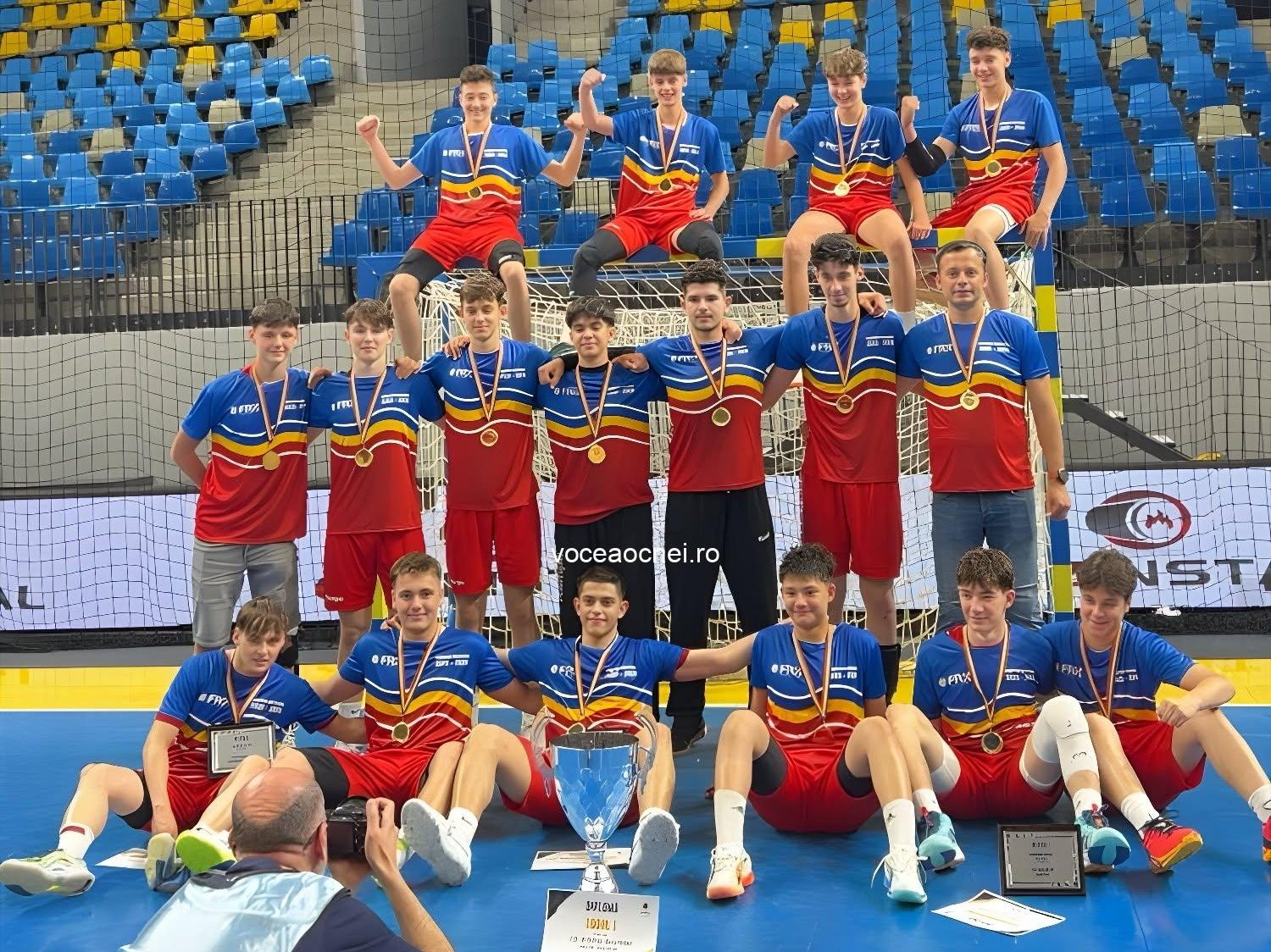 Ocna Șugatag, din nou pe harta performanței naționale: un titlu de campion și o medalie de bronz în handbal